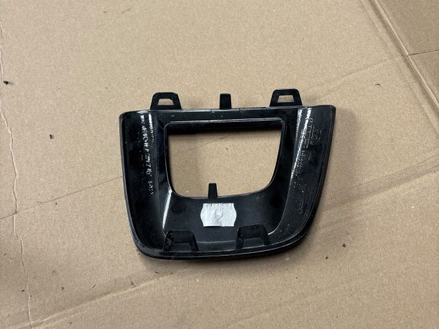 bontott MERCEDES-BENZ GLC Első Lökhárító Díszléc