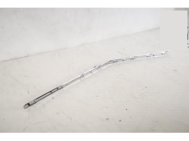 bontott MERCEDES-BENZ GLC Első Lökhárító Díszléc