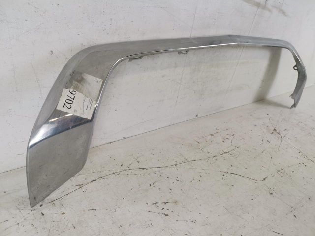 bontott MERCEDES-BENZ GLC Első Lökhárító Díszléc