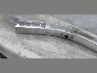 bontott MERCEDES-BENZ GLC Első Lökhárító Merevítő (Fém)