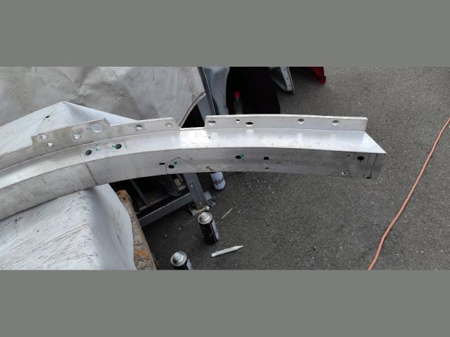 bontott MERCEDES-BENZ GLC Első Lökhárító Merevítő (Fém)