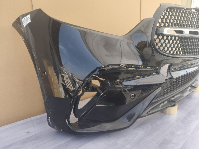 bontott MERCEDES-BENZ GLC Első Lökhárító (Üresen)