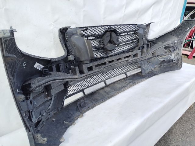 bontott MERCEDES-BENZ GLC Első Lökhárító (Üresen)