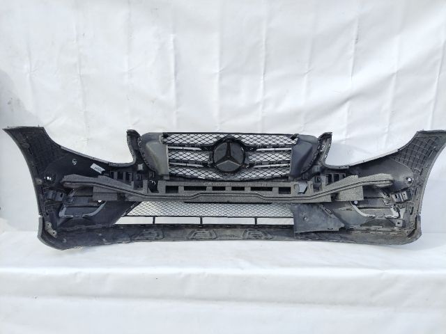 bontott MERCEDES-BENZ GLC Első Lökhárító (Üresen)