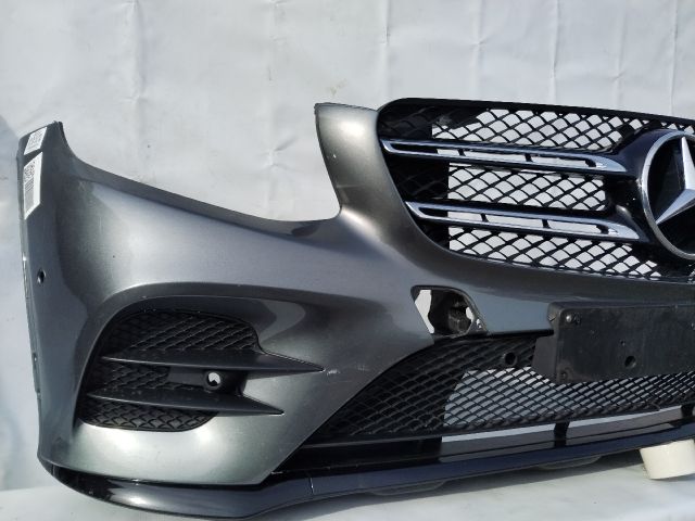 bontott MERCEDES-BENZ GLC Első Lökhárító (Üresen)