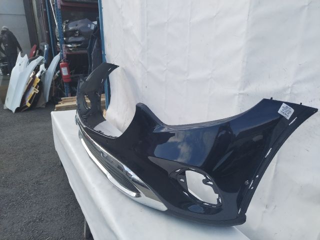 bontott MERCEDES-BENZ GLC Első Lökhárító (Üresen)