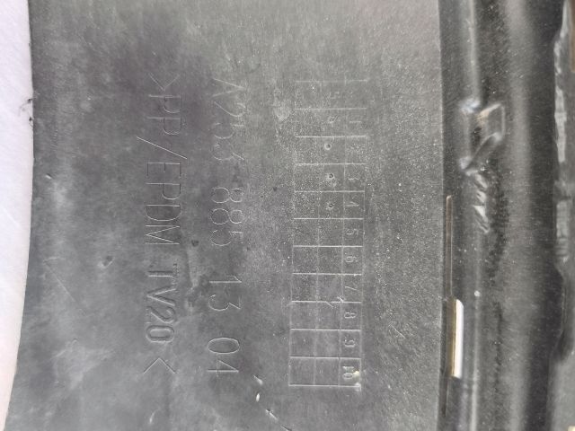 bontott MERCEDES-BENZ GLC Első Lökhárító (Üresen)