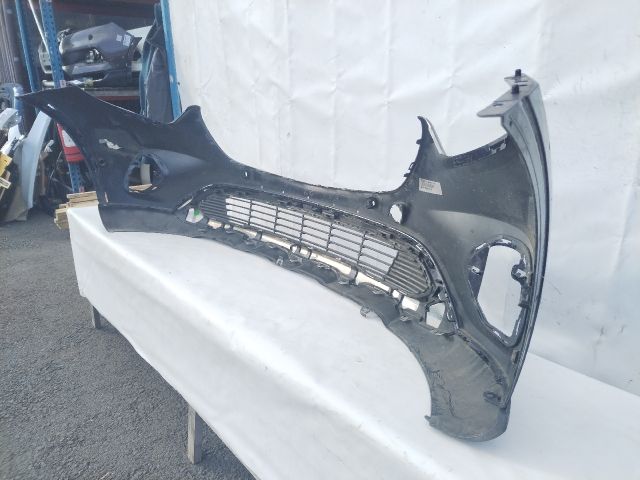 bontott MERCEDES-BENZ GLC Első Lökhárító (Üresen)