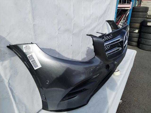 bontott MERCEDES-BENZ GLC Első Lökhárító (Üresen)