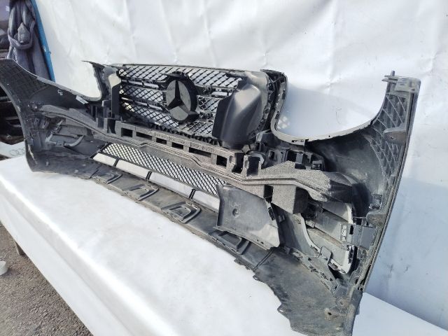 bontott MERCEDES-BENZ GLC Első Lökhárító (Üresen)