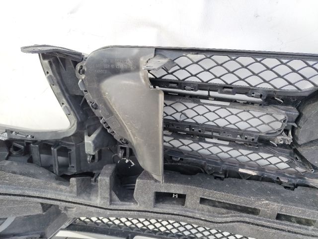 bontott MERCEDES-BENZ GLC Első Lökhárító (Üresen)