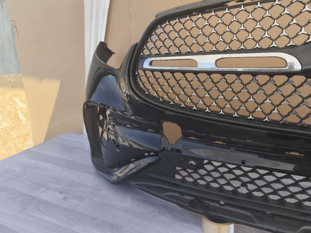 bontott MERCEDES-BENZ GLC Első Lökhárító (Üresen)