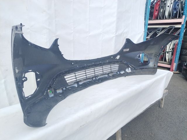 bontott MERCEDES-BENZ GLC Első Lökhárító (Üresen)