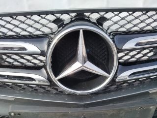 bontott MERCEDES-BENZ GLC Első Lökhárító (Üresen)