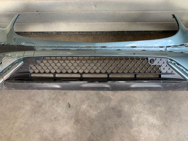 bontott MERCEDES-BENZ GLC Első Lökhárító (Üresen)