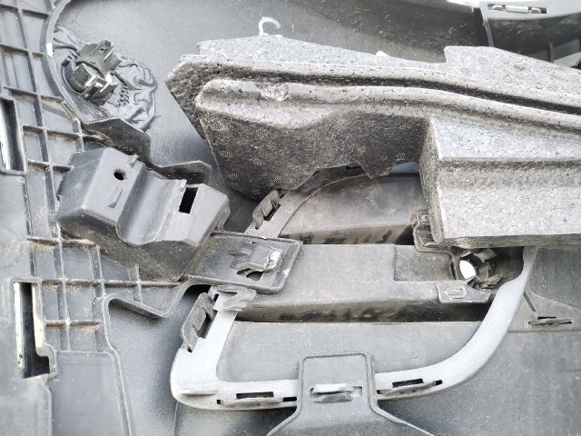 bontott MERCEDES-BENZ GLC Első Lökhárító (Üresen)