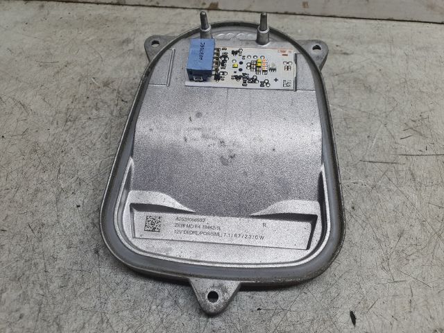 bontott MERCEDES-BENZ GLC Fényszóró Elektronika