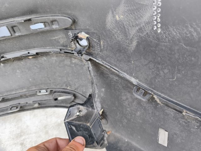 bontott MERCEDES-BENZ GLC Hátsó Lökhárító (Részeivel)