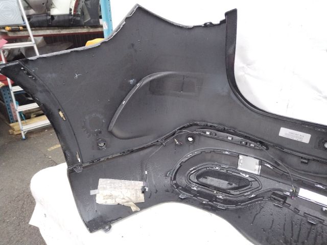 bontott MERCEDES-BENZ GLC Hátsó Lökhárító (Üresen)