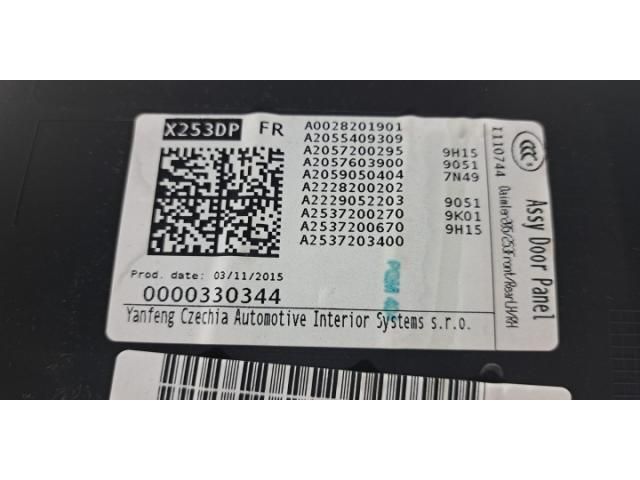 bontott MERCEDES-BENZ GLC Jobb első Ajtó Kárpit