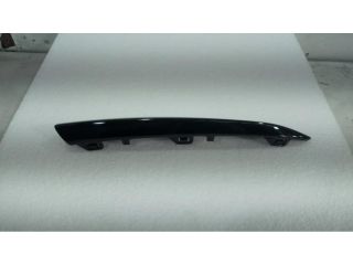 bontott MERCEDES-BENZ GLC Jobb első Lökhárító Díszléc