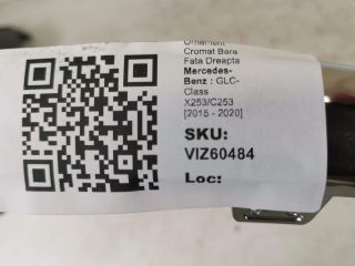 bontott MERCEDES-BENZ GLC Jobb első Lökhárító Díszléc