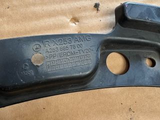 bontott MERCEDES-BENZ GLC Jobb első Lökhárító Tartó (Műanyag)