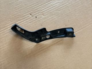 bontott MERCEDES-BENZ GLC Jobb első Lökhárító Tartó (Műanyag)