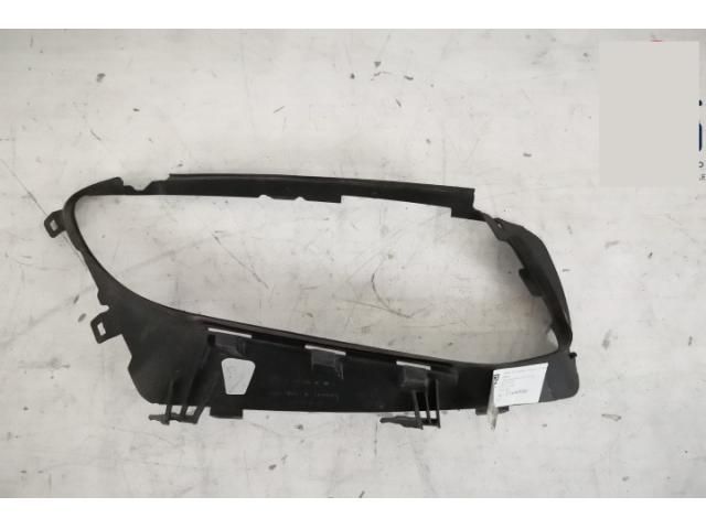 bontott MERCEDES-BENZ GLC Jobb Fényszóró Lámpakeret