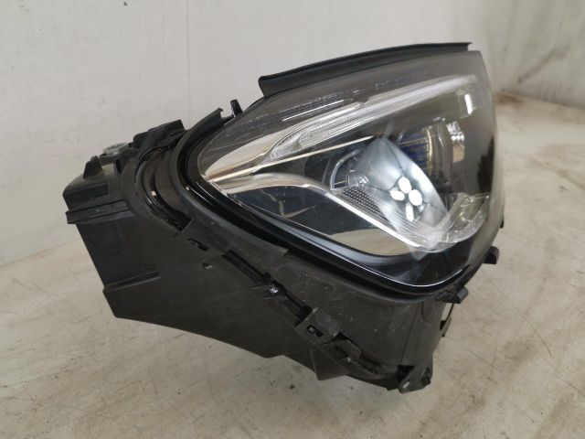 bontott MERCEDES-BENZ GLC Jobb Fényszóró