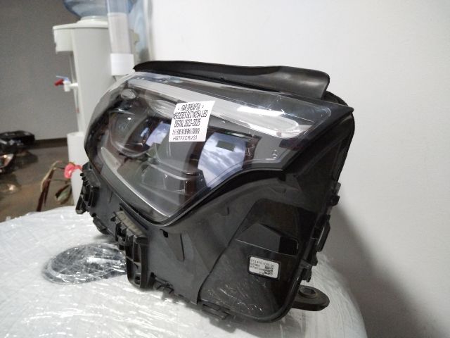 bontott MERCEDES-BENZ GLC Jobb Fényszóró