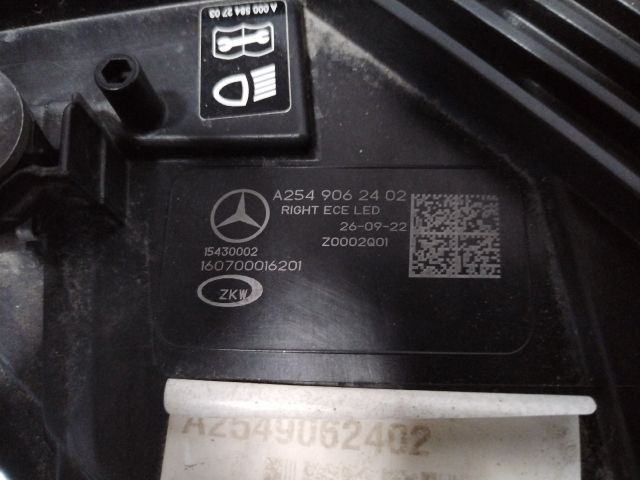 bontott MERCEDES-BENZ GLC Jobb Fényszóró