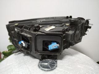 bontott MERCEDES-BENZ GLC Jobb Fényszóró