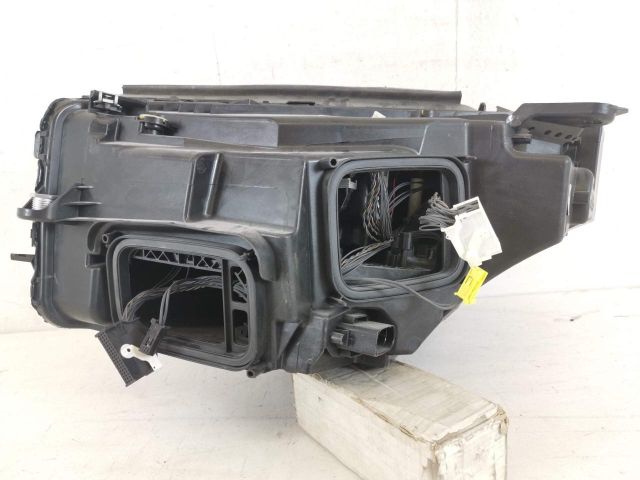 bontott MERCEDES-BENZ GLC Jobb Fényszóró