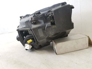 bontott MERCEDES-BENZ GLC Jobb Fényszóró