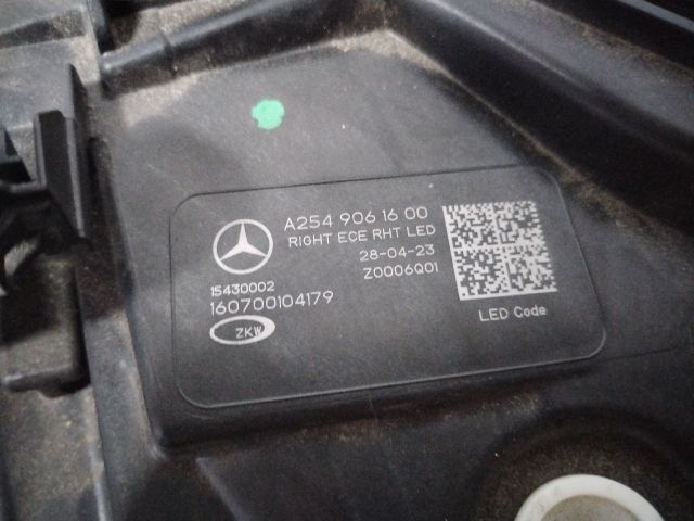 bontott MERCEDES-BENZ GLC Jobb Fényszóró