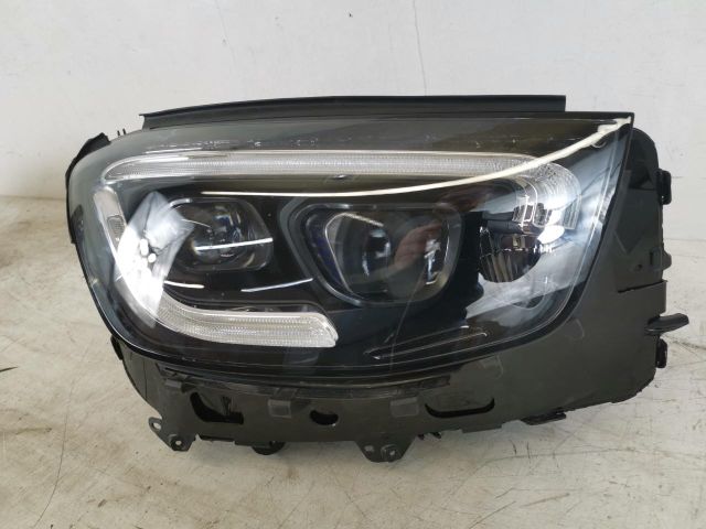 bontott MERCEDES-BENZ GLC Jobb Fényszóró
