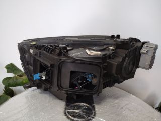 bontott MERCEDES-BENZ GLC Jobb Fényszóró