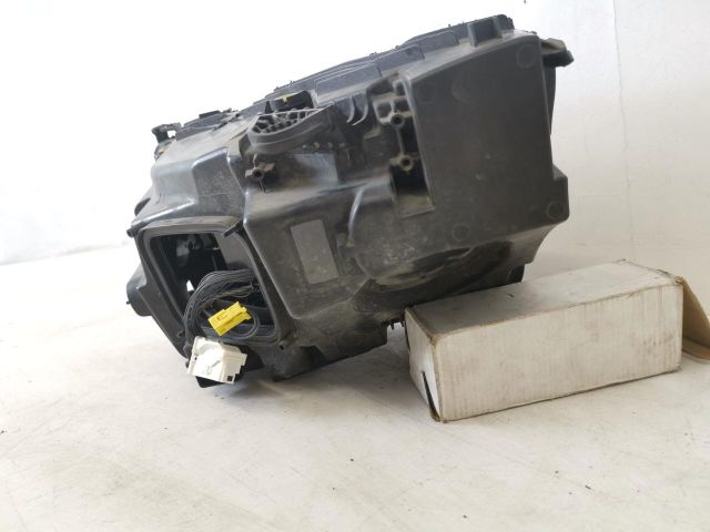 bontott MERCEDES-BENZ GLC Jobb Fényszóró