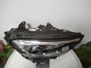 bontott MERCEDES-BENZ GLC Jobb Fényszóró