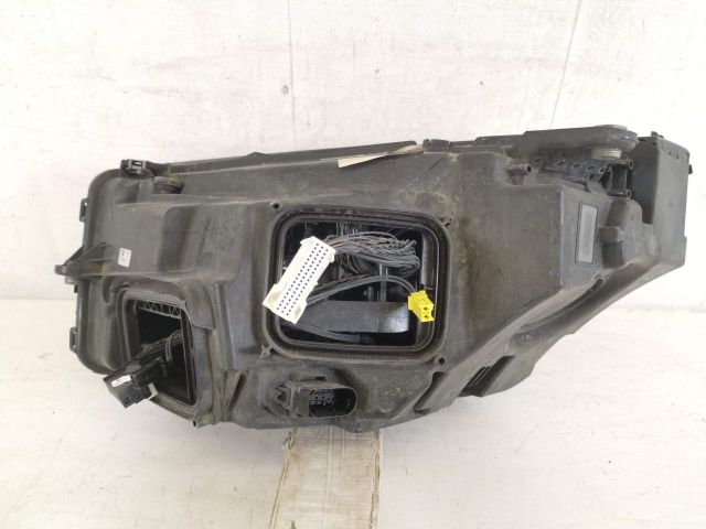 bontott MERCEDES-BENZ GLC Jobb Fényszóró