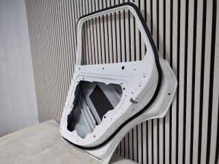 bontott MERCEDES-BENZ GLC Jobb hátsó Ajtó (Üres lemez)