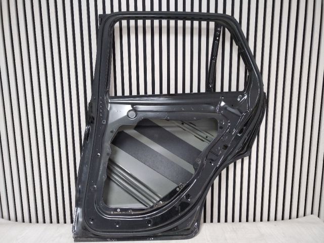 bontott MERCEDES-BENZ GLC Jobb hátsó Ajtó (Üres lemez)