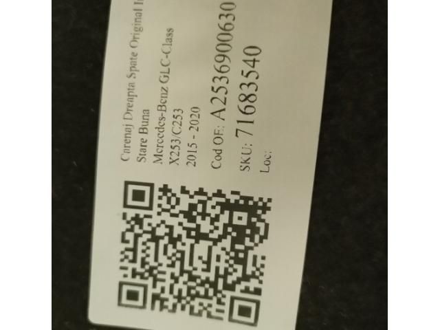 bontott MERCEDES-BENZ GLC Jobb hátsó Hátsó Dobbetét (Kerékjárati, Műanyag)