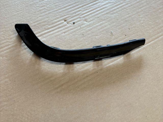 bontott MERCEDES-BENZ GLC Jobb hátsó Lökhárító Díszléc