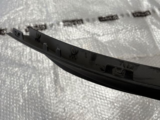 bontott MERCEDES-BENZ GLC Jobb hátsó Sárvédő Díszléc