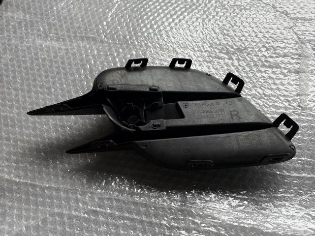 bontott MERCEDES-BENZ GLC Jobb Ködlámpa Rács