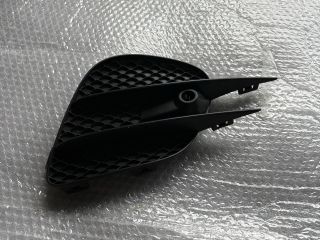 bontott MERCEDES-BENZ GLC Jobb Ködlámpa Rács