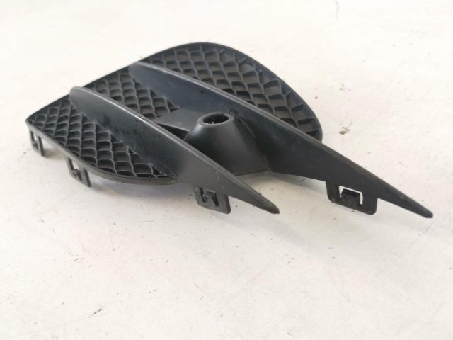 bontott MERCEDES-BENZ GLC Jobb Ködlámpa Rács