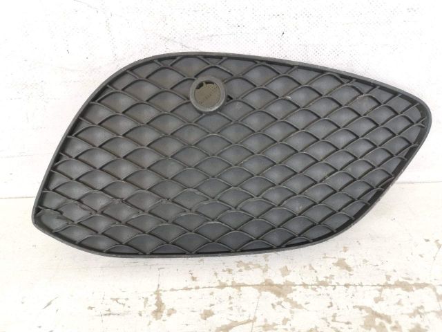 bontott MERCEDES-BENZ GLC Jobb Ködlámpa Rács